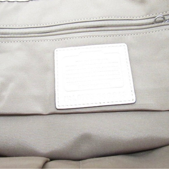 COACH Cream SOHO Leather Handbag - Picture 6 of 11
